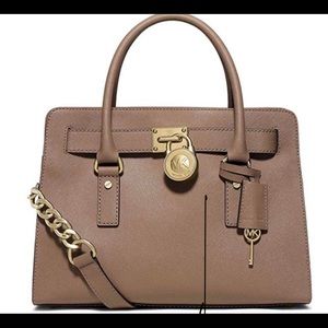 MK E/W Satchel